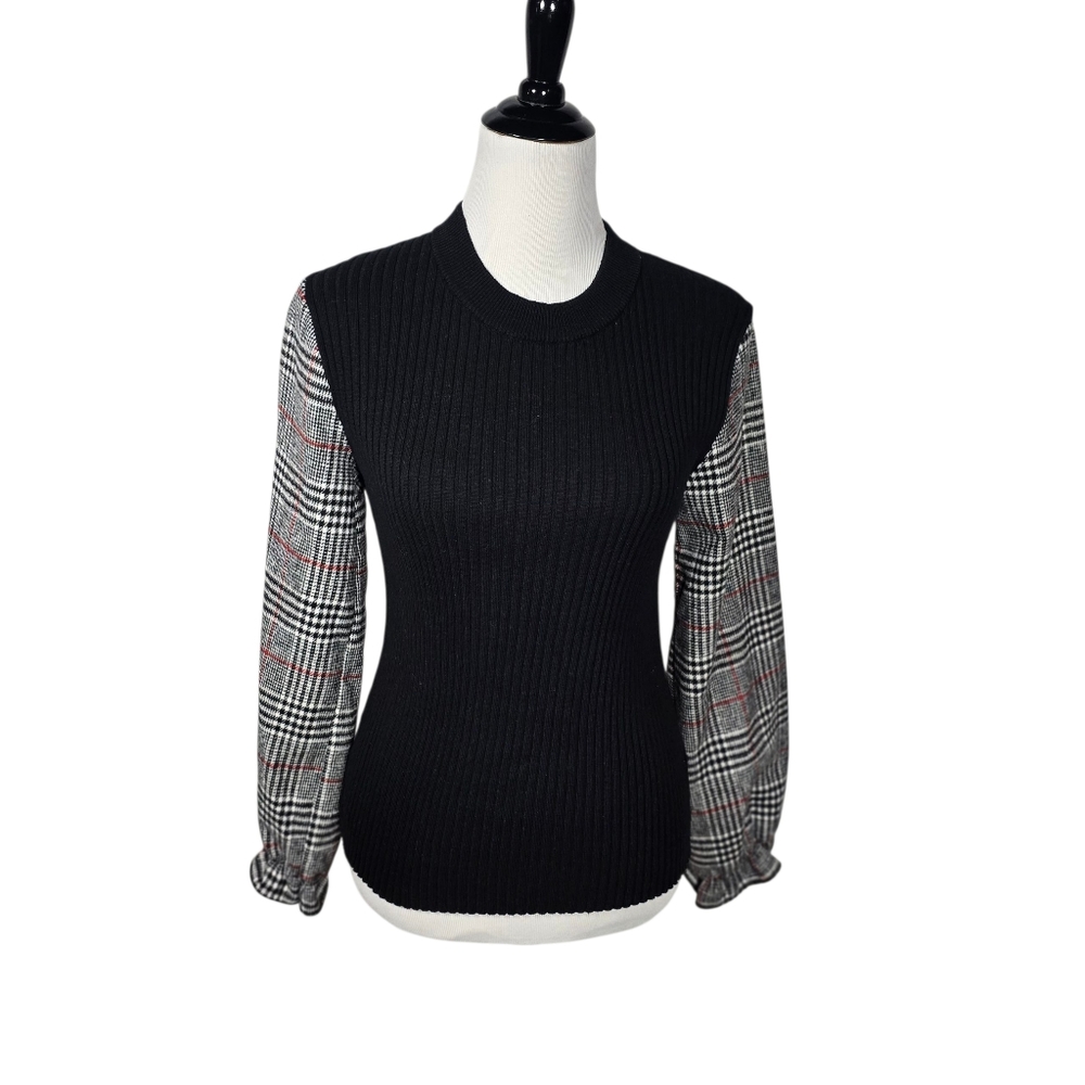 Mustard Seed Medium Black White Red Plaid Knit Top Flannel Long Sleeves